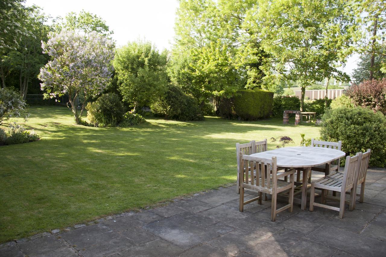 Larkrise Cottage Bed And Breakfast Wilmcote Eksteriør billede